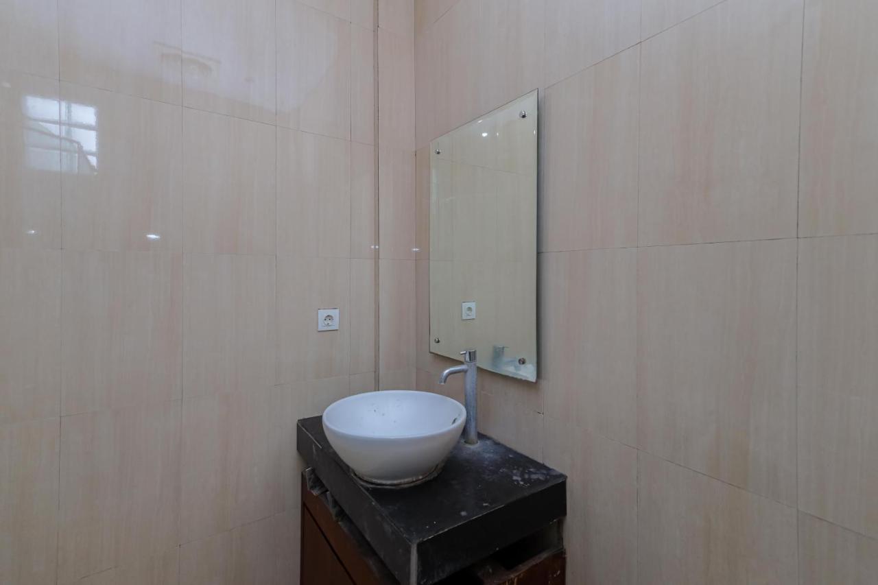 Urbanview Hotel Wg Jimbaran Bali أونغاسان المظهر الخارجي الصورة